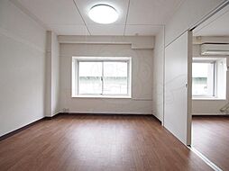 橦木ビル 5階1LDKのリビング/ダイニング