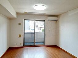 プロムナード神領 1階ワンルームのリビング/ダイニング