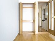 同物件別部屋の写真です