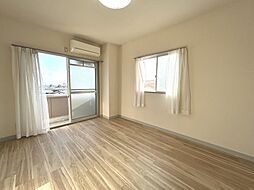 グランデュール金閣 306 3階1Kのリビング/ダイニング