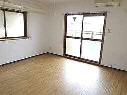 メゾン・チェリー（イースト） 4D 4階1Kのリビング/ダイニング