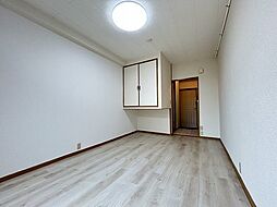 とみやグリーンレジデンス 103 1階ワンルームのリビング/ダイニング