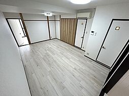 ヴィラ・パドマ 3E 3階1LDKのリビング/ダイニング