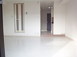 フレッシュクワバラ 303 3階ワンルームのリビング/ダイニング