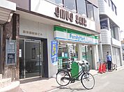 ファミリーマート 西京極駅前店（101m）