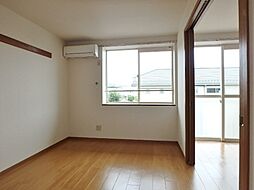 JR東北本線 小山駅 バス15分 西城南1丁目下車 徒歩3分の賃貸アパート 2階2DKのリビング/ダイニング