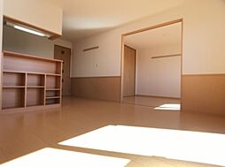 JR東北本線 間々田駅 徒歩13分の賃貸アパート 3階2LDKのリビング/ダイニング