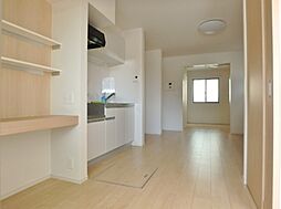 真岡鐵道 下館二高前駅 徒歩6分の賃貸アパート 1階1LDKのリビング/ダイニング