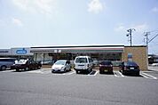 セブンイレブン小山花垣店 473m