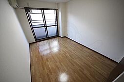 コート・デュ・ローズ 206 2階1Kのリビング/ダイニング