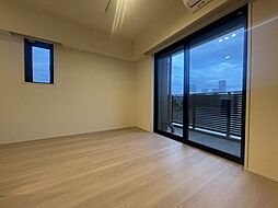 オープンブルーム二子 2階1LDKのリビング/ダイニング