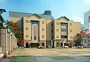 私立洗足こども短期大学 徒歩55分。 4370m