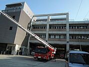 川崎市消防局 高津消防署 徒歩5分。 390m