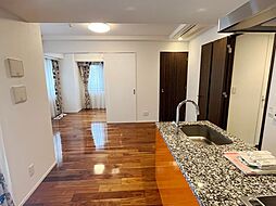 ＣＯＮＯＥ赤坂丹後町（コノエ赤坂丹後町） 4F 4階2LDKのリビング/ダイニング