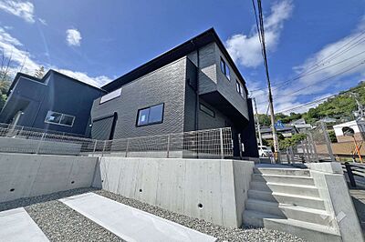 外観：物件の外観（南東側から）［2026年5月22日撮影］