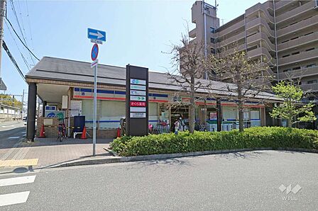 コープミニ(清荒神)の外観