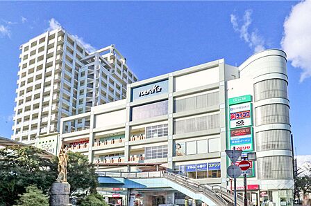 パルティK2南ハイツの外観（店舗部分）