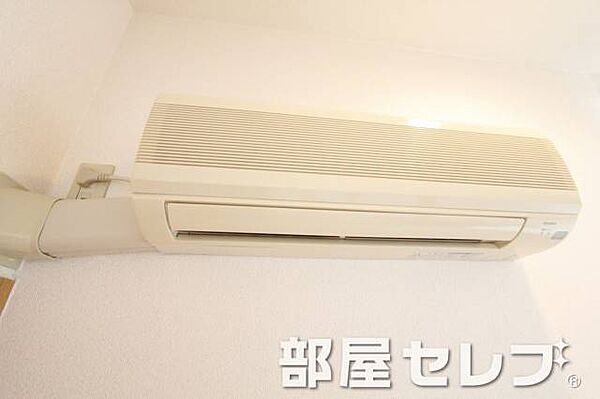 画像11:真っ白エアコンです。イメージ写真