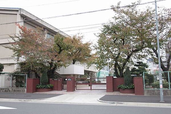 画像14:新栄小学校 1140m