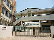 名古屋市立日比野中学校 962m
