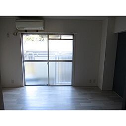 bespoke鶴舞 3階1DKのリビング/ダイニング