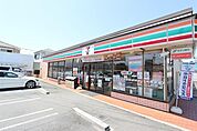 セブンイレブン名古屋野立町3丁目店 43m