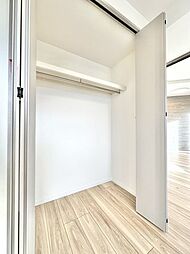 【洋室(2)＿クローゼット】