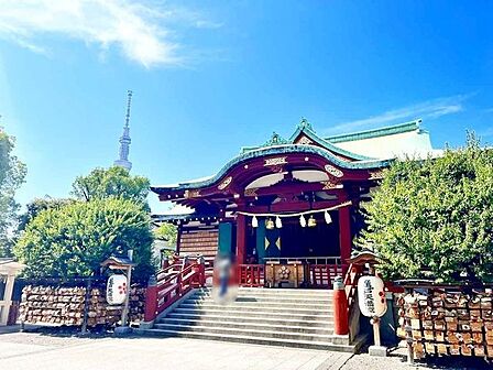 亀戸天神社 徒歩2分。 120m