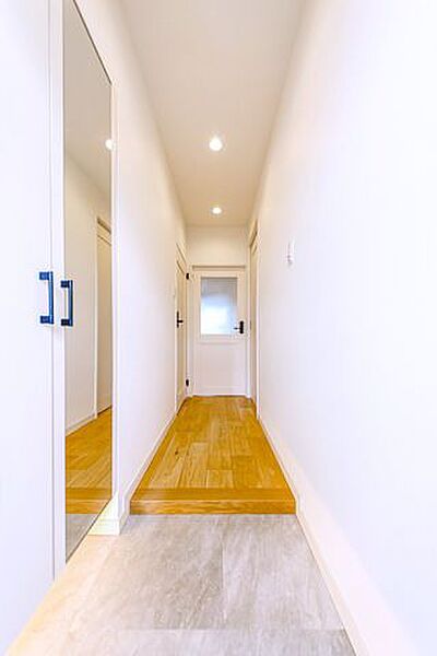 玄関を拡大表示