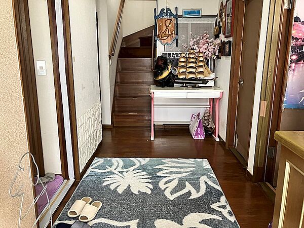 玄関を拡大表示