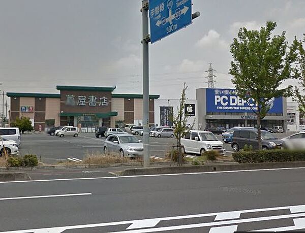 画像17:蔦屋書店 太田店（2004m）