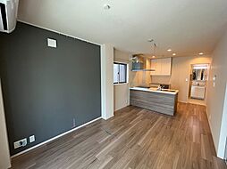 Hebel Builds Haneda 705