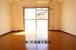 東京メトロ丸ノ内線 新中野駅 徒歩1分の賃貸マンション 2階1Kのリビング/ダイニング