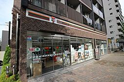 【コンビニエンスストア】セブンイレブン 北新宿1丁目店まで34ｍ