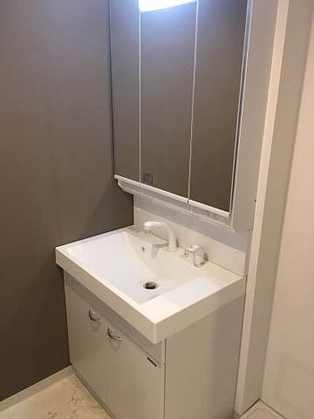 リヴシティ横濱七島町