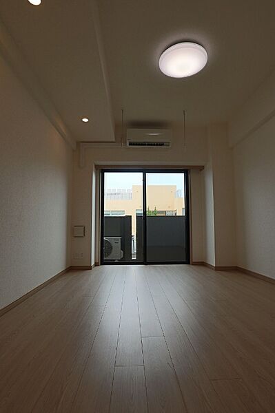 ルーブル横濱江ケ崎町