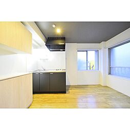 ドエル大橋 301 3階1DKのリビング/ダイニング