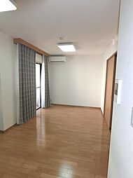 ユーズテラス 102 1階1LDKのリビング/ダイニング