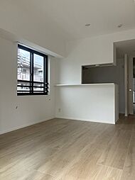 Iris南大井 201 2階3LDKのリビング/ダイニング