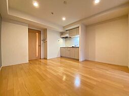 エスポワール多摩川 302 3階1LDKのリビング/ダイニング