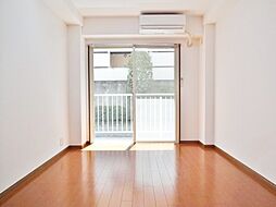 クレール学芸大学 102 1階1Kのリビング/ダイニング