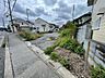 外観：前面道路含む現地写真 