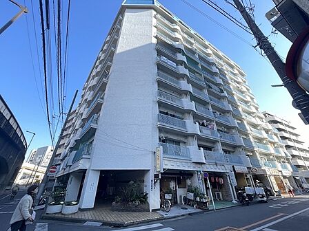 西川口駅まで徒歩3分。利便性の良い立地です。
