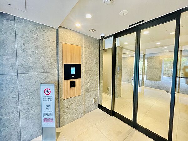 エントランスを拡大表示