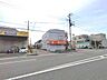 外観：前面道路含む現地写真(古家あり) 