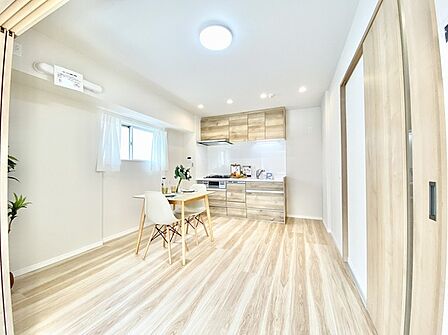 ダイニング 
