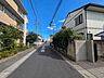 外観：前面道路含む現地写真 