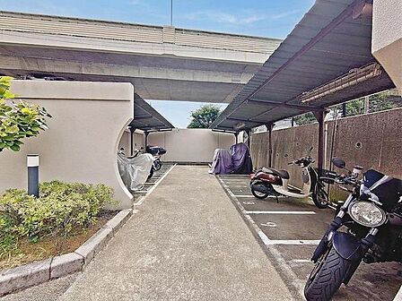 バイク置場