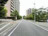 外観：前面道路含む現地写真 
