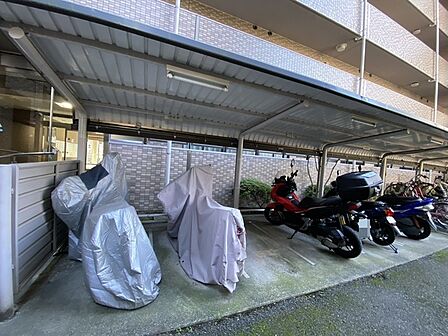 バイク置場